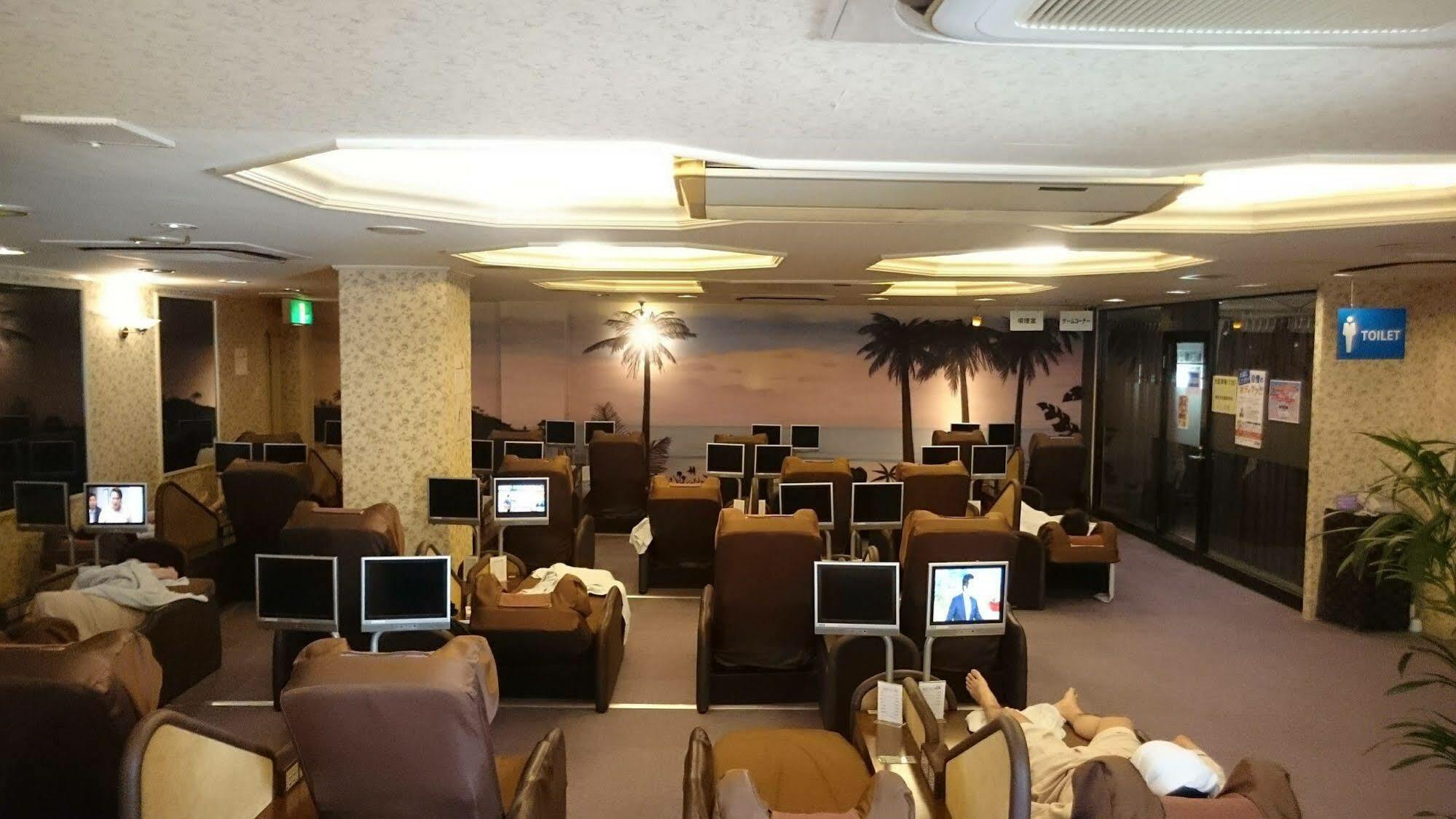 Capsule And Sauna New Japan Ex ฮิโรชิม่า ภายนอก รูปภาพ
